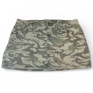 Vintage Y2K l.e.i Camo Mini Skort Bronze Hardware Utility Cargo Skirt Shorts